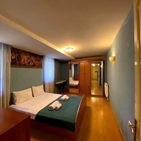 Wine Rise Apartamento Tiflis Exterior foto